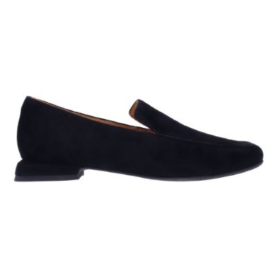 Right side view of Tilda BLACK KIDSUEDE